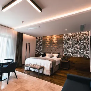 **** Hotel The Village Boutique&spa Malte